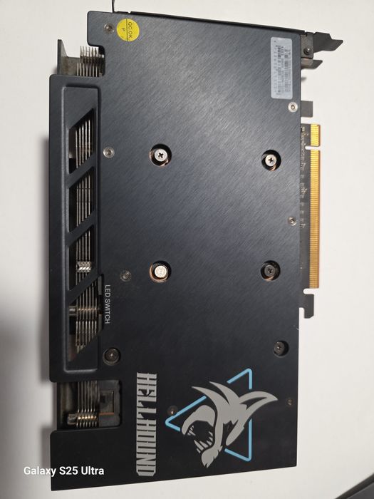 Видеокарта AMD 6600 hellhound