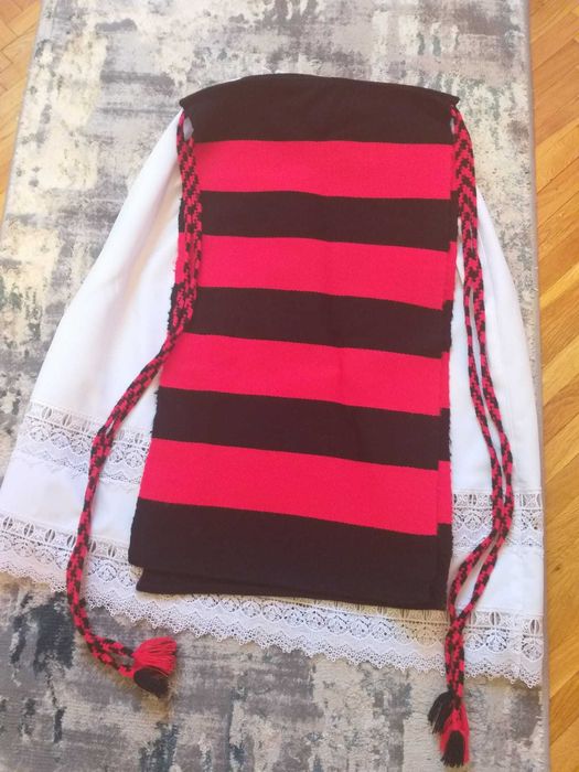 Port popular maramuresean pentru fete, stare f buna