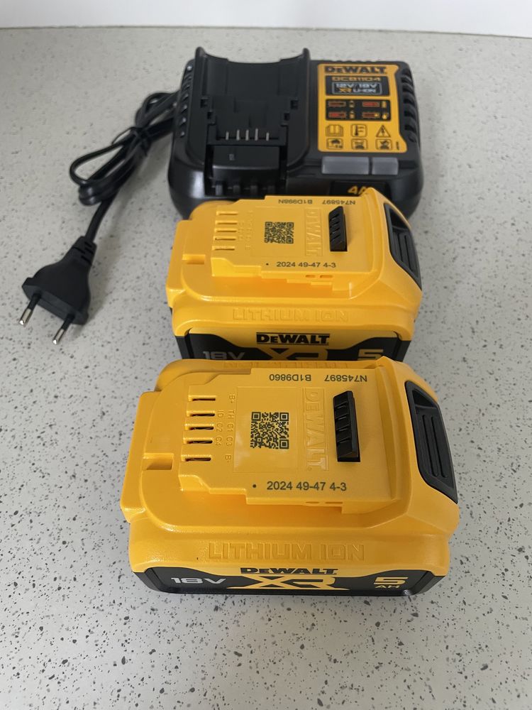 DeWALT DCB1104P2 XR. Set 2 Baterii+Incarcator. / 2024 Original, Nou !