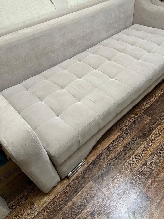 Отдам диван в хорошем состоянии