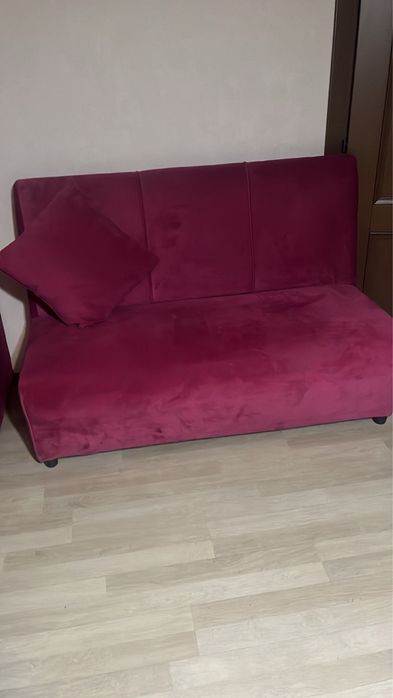 Диваны 170 см + 2 подушки  ( 6 штук)