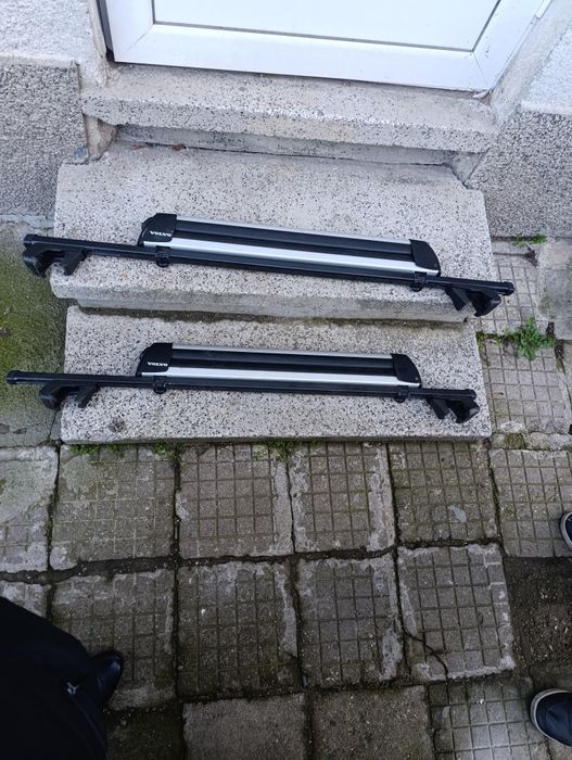 Напречни греди със стойки за ски