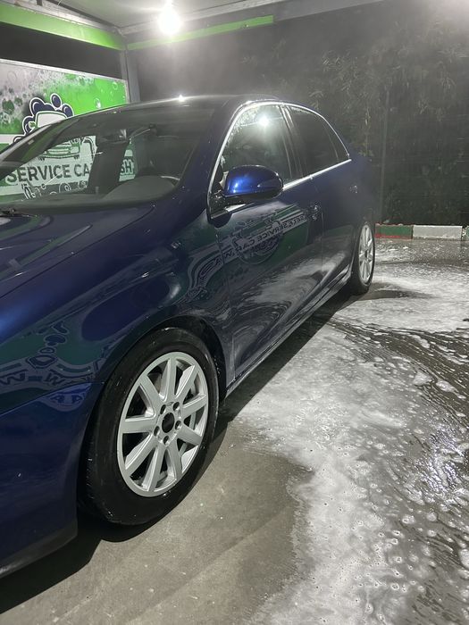 VW Jetta 2007 – 2.0 TDI BMM 2600€