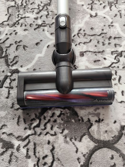 Безжична прахосмукачка Dyson V6