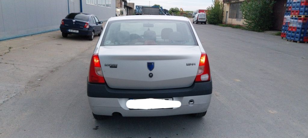 Vând Dacia Logan full. An 2007 euro. 4