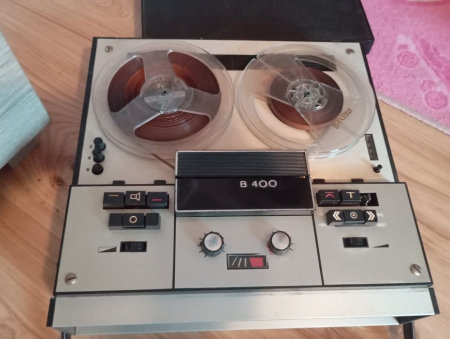 Magnetofon Tesla B 400