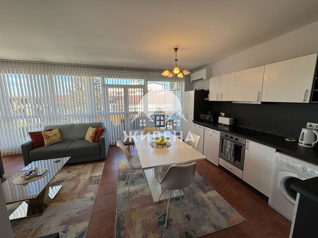 Продава се Двустаен апартамент в с. Кранево, Област Добрич - 80 кв.м за 1063 €/кв.м - Снимка #11