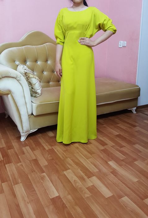 Очень красивое вечернее платье, размер 42-44