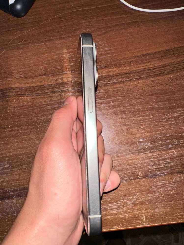 Продам Iphone 15 pro 256gb в идеальном состоянии