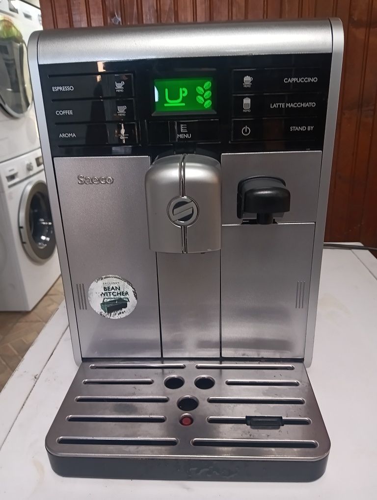 Кафе автомат Saeco Cappuccino с гаранция!