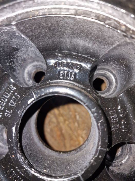 Vând jante aliaj R17