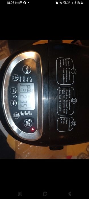 Mașină de făcut paine Tefal