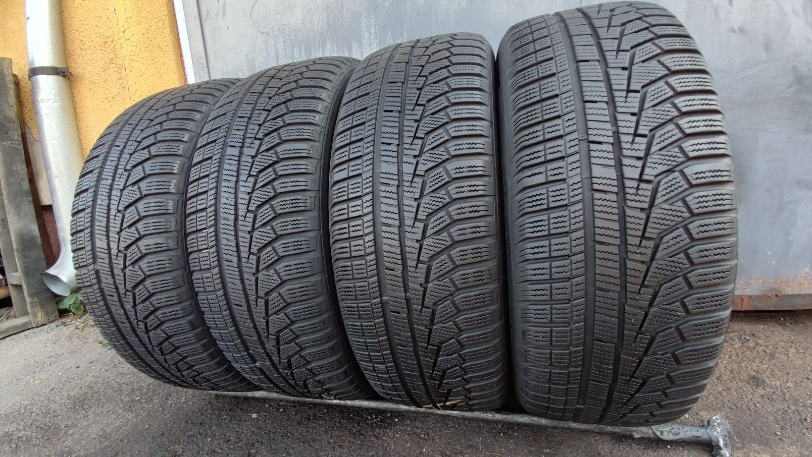 4бр. зимни гуми 225/60/17 Hankook Winter I*Cept Evo 2, SUV, M+S
dot492