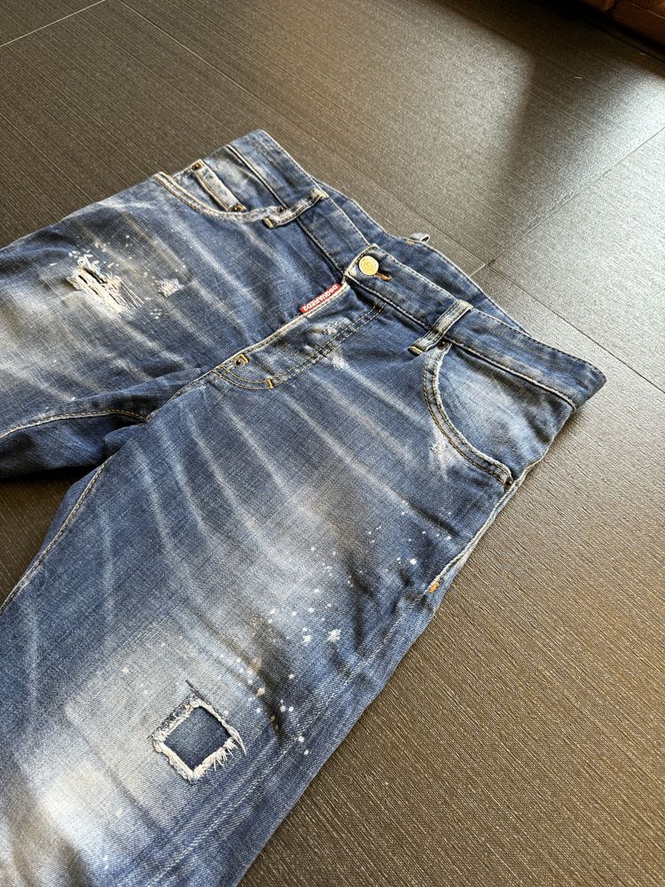 КАТО НОВИ 100% оригинални Dsquared2 дънки 46 размер