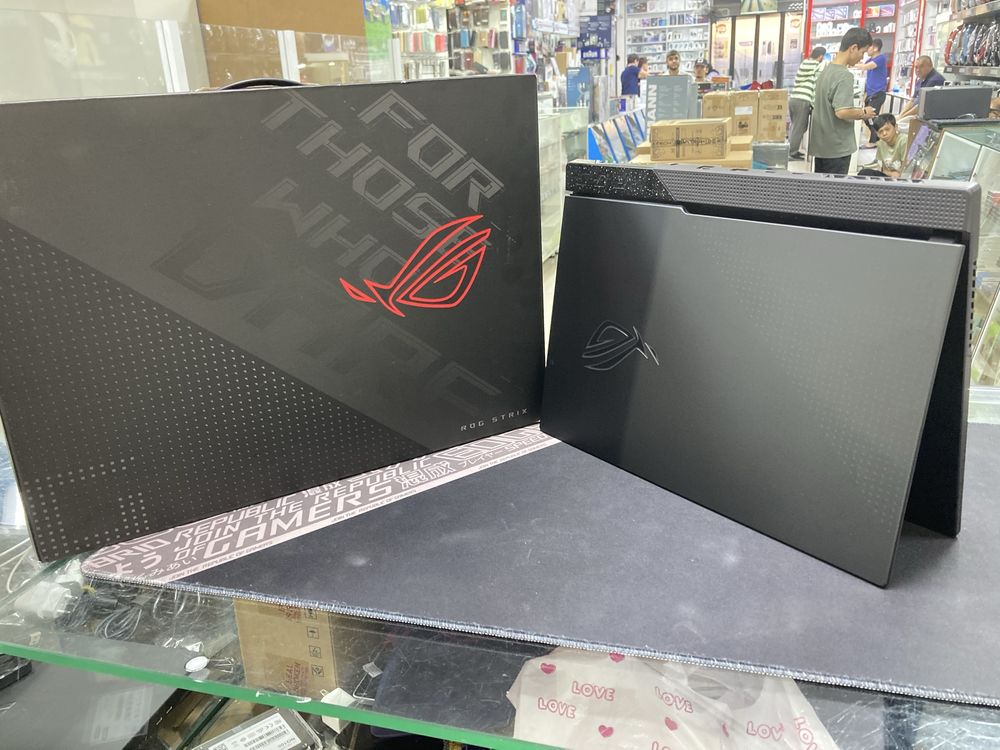 G513R ROG STRIX ryzen 7-6800H RTX3060