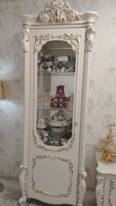 Сервант отличном состоянии