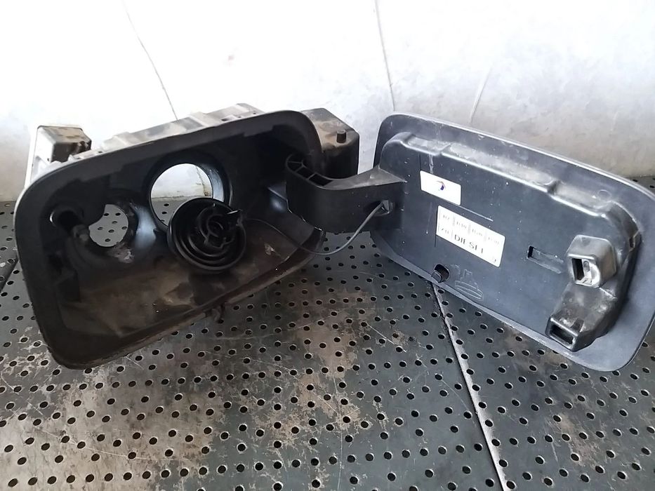Capac usita rezervor cu buson citroen c5 aircross 9821394480 9825596780