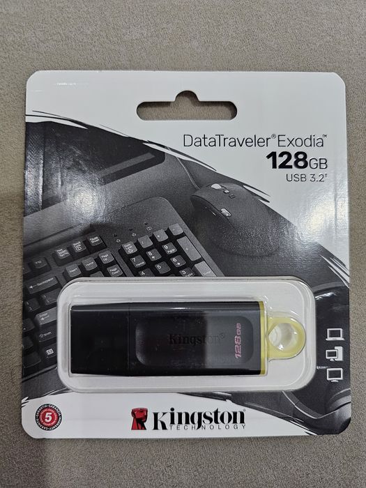 Продам флэшка новая