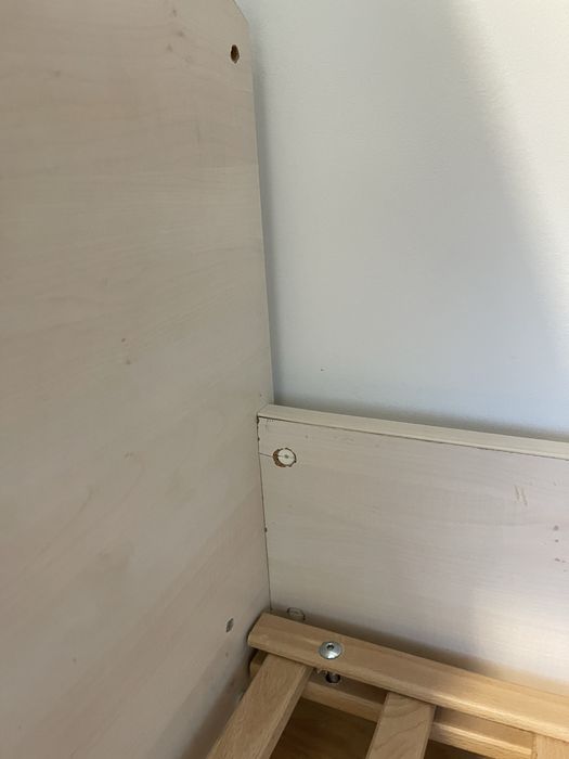 Patut copil 140x70, cu gratii de lemn, reglabil pe inaltime, cu saltea