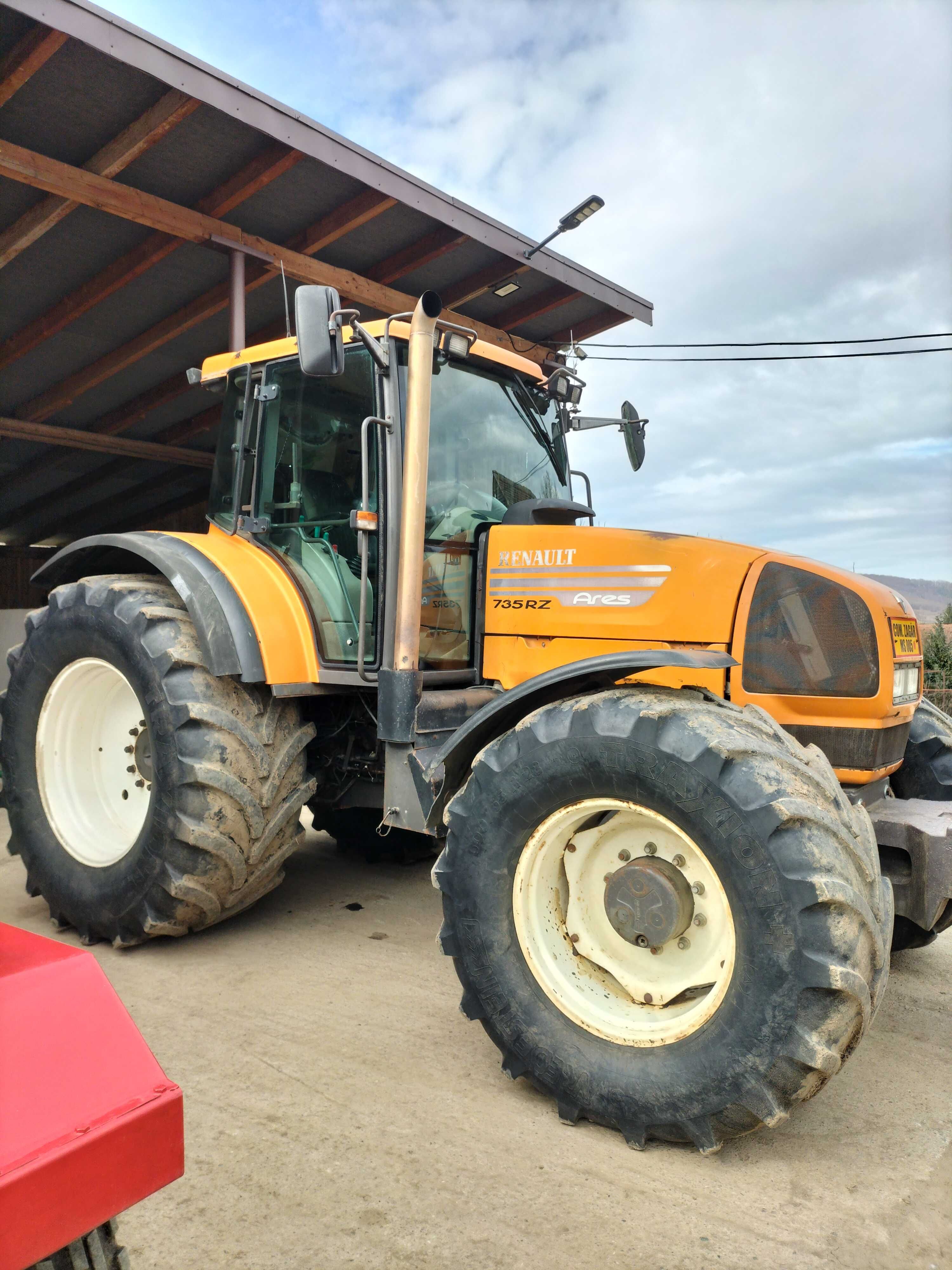 Vând tractor Renault 735 ares