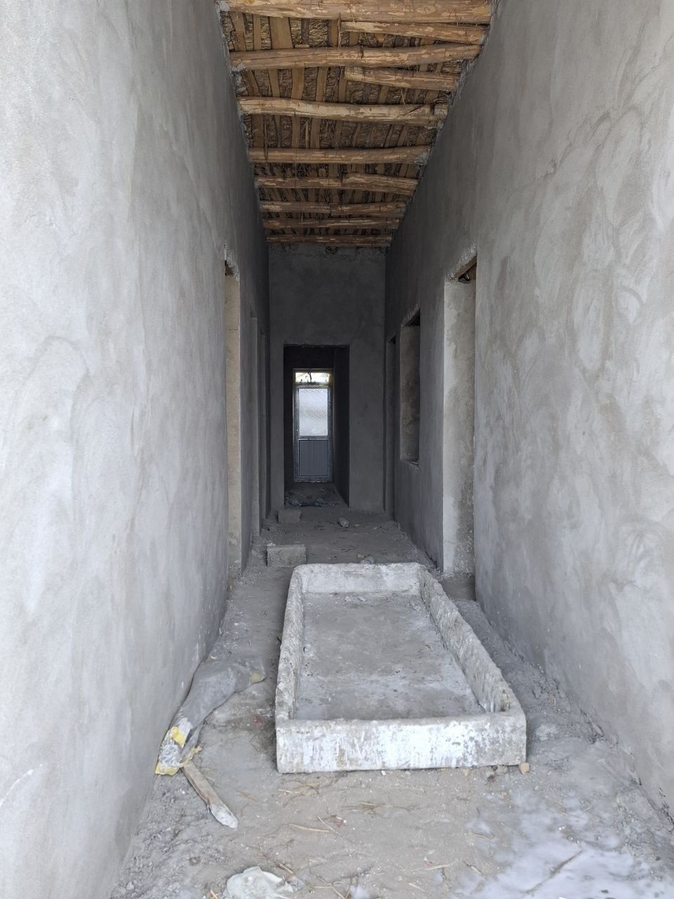 Dala hovli sotiladi