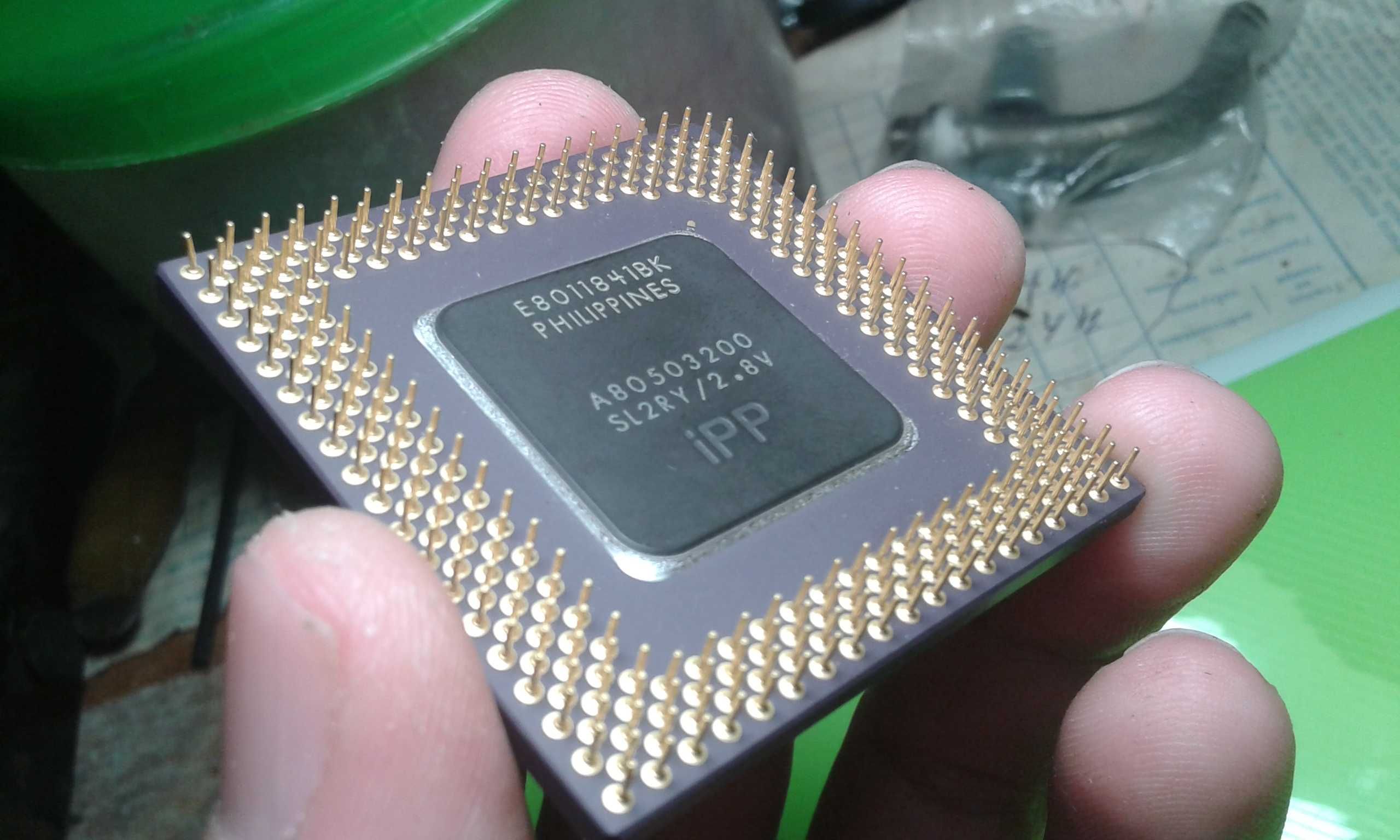 Процесори и рам памети от стари компютри