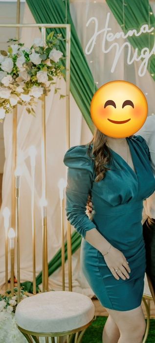 Къса официална рокля