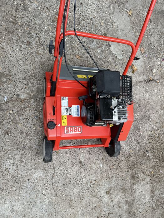 Scarificator gazon benzina si cositoare SABO profesionala