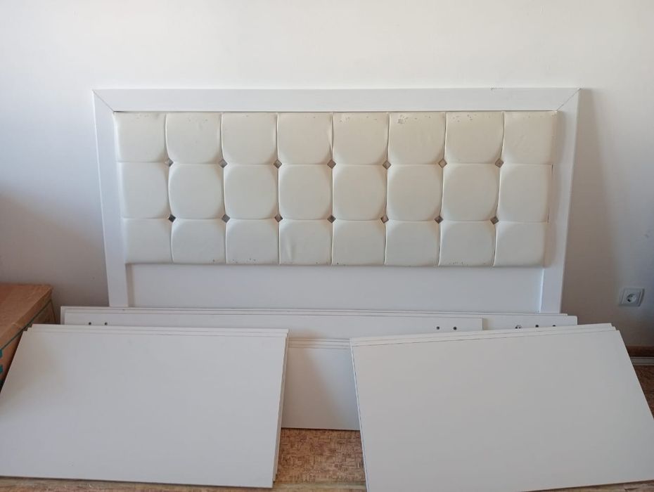 Спальни Кровать большой