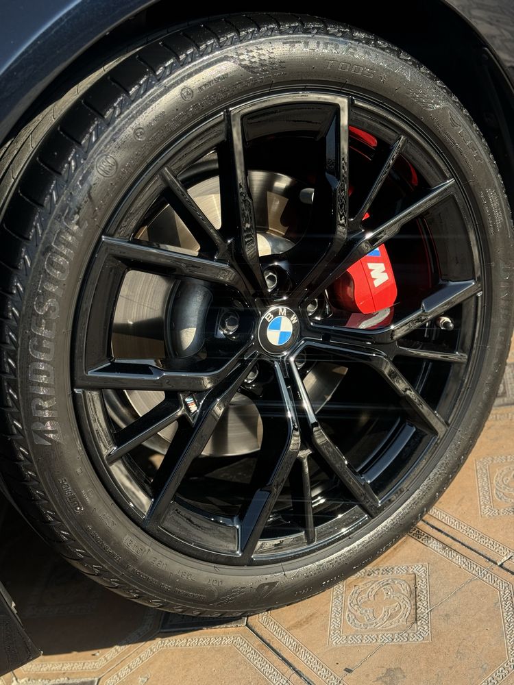 Bmw m5 g30 530i qora rang