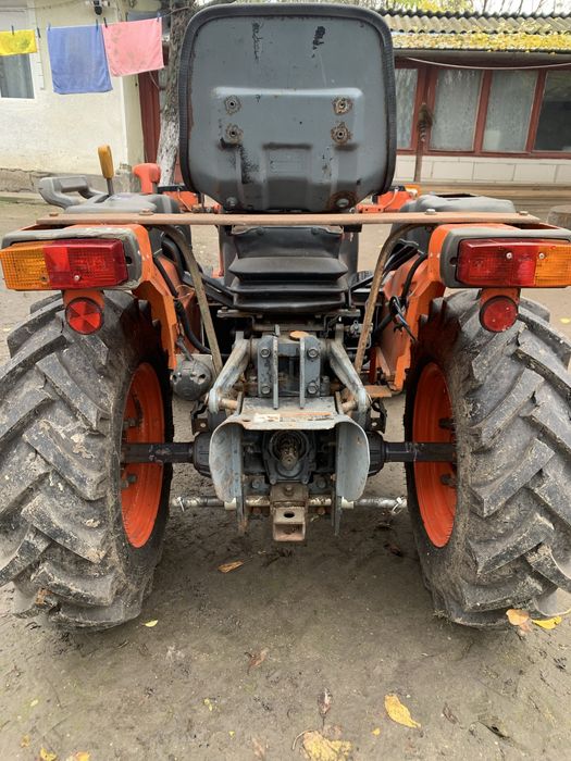 Tractor japonez kubota b1410 D 4x4