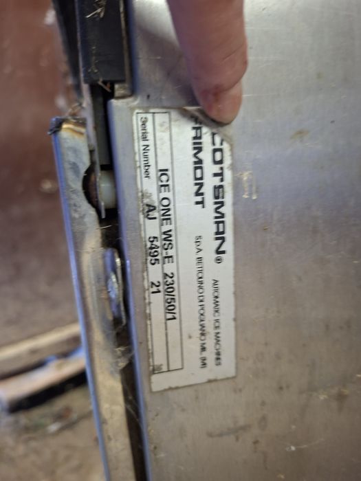 Ледогенератор Scotsman