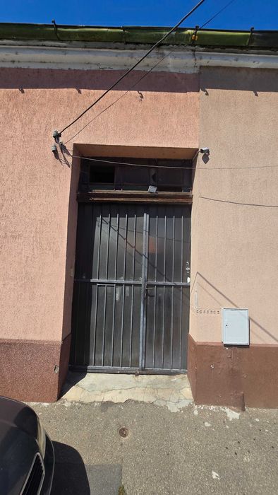 Casă la curte comună - Zonă centrală Tudor Vladimirescu