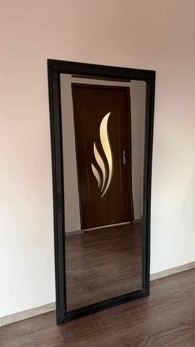 Oglinda cu rama neagra 72/162