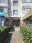 Persoana fizica vând apartament 3 camere etaj 2 zona Centrala..