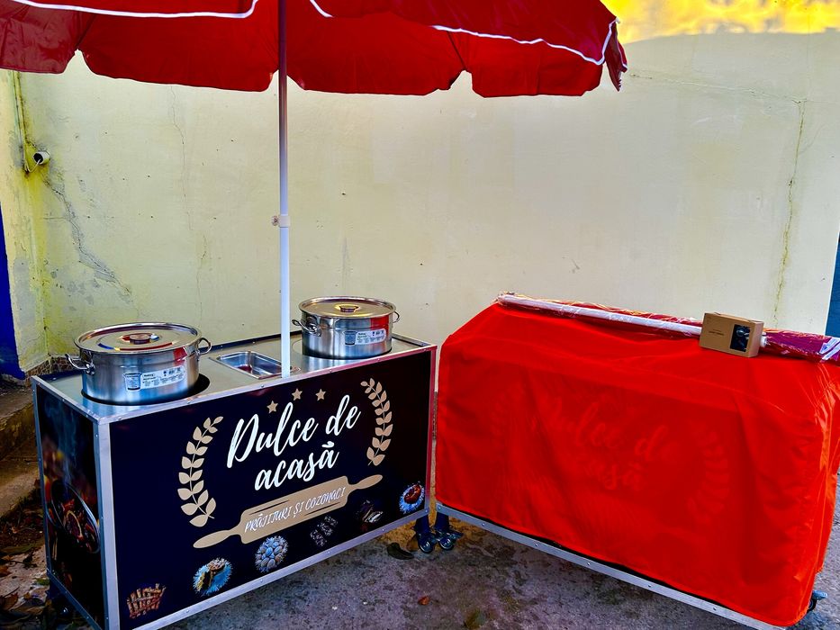 Toneta, stand, taraba porumb fiert pe gaz