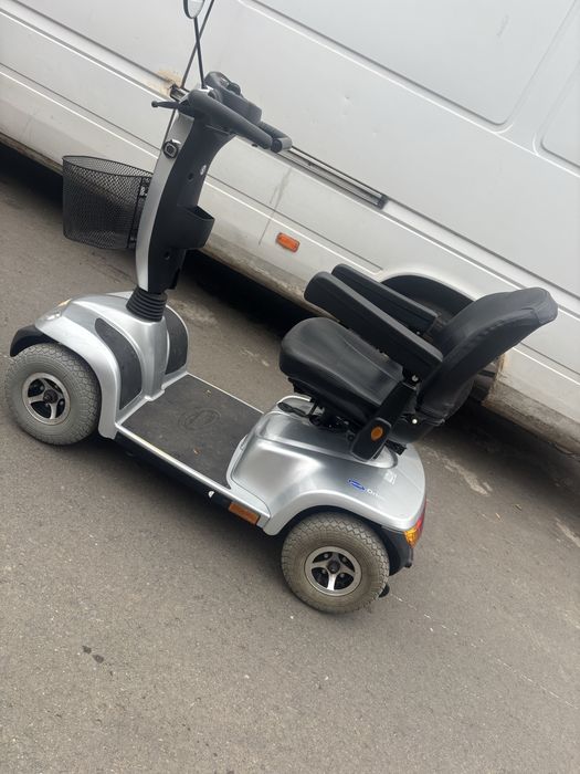 Vand scuter electric