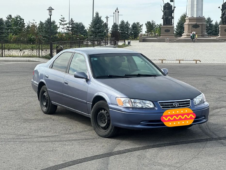 Toyota Camry 25.