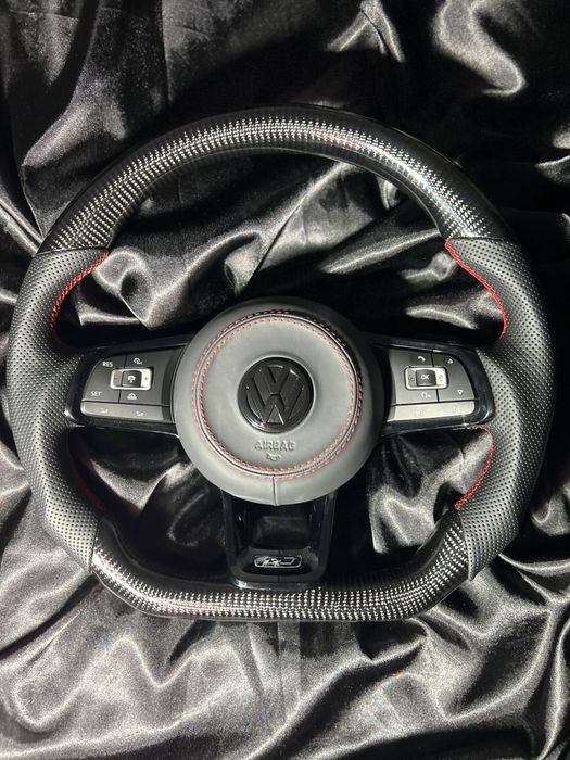 Volan Volkswagen Carbon Golf/Passat/Jetta/Tiguan/Touareg/Scirocco ETC