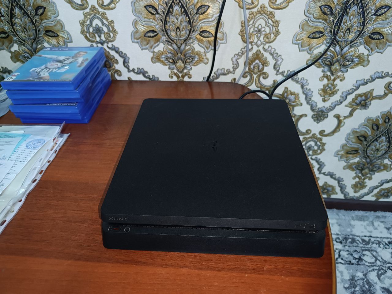 Playstation 4 slim ПРОДАЮ СРОЧНО