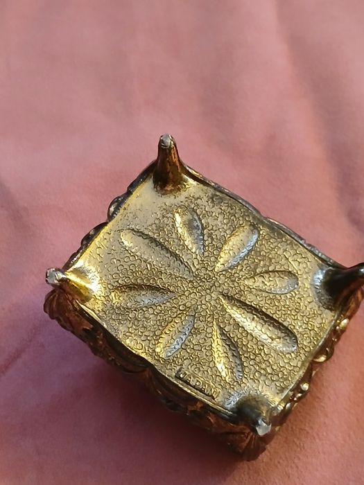 Caseta vintage metal