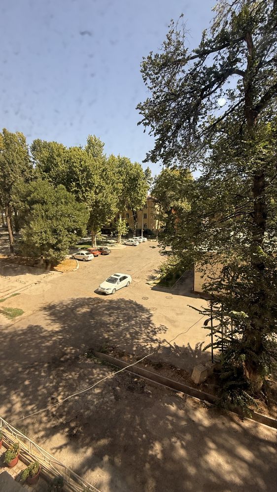 Город Чирчик, аренда 2х комнатной квартиры в центре Навоий рес Узбегим