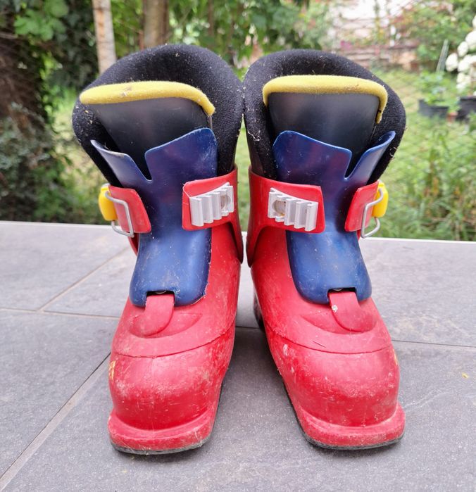 Детски ски, щеки и обувки