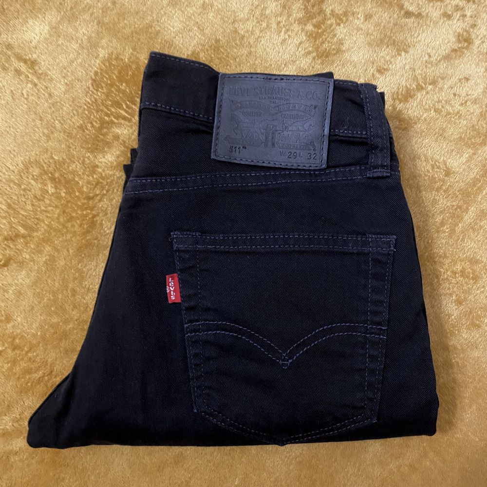 Blugi Levi’s relaxed fit