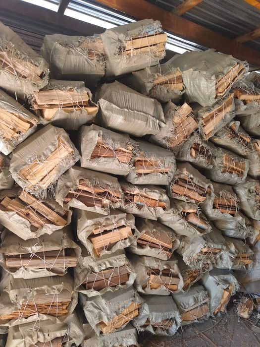 Қурғақ отын сатылады.