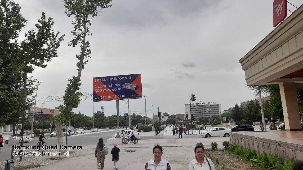 Angrenda bilbordlarda reklama Реклама на билбордах в Ангрен