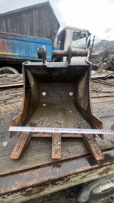 De vanzare diverse cupe