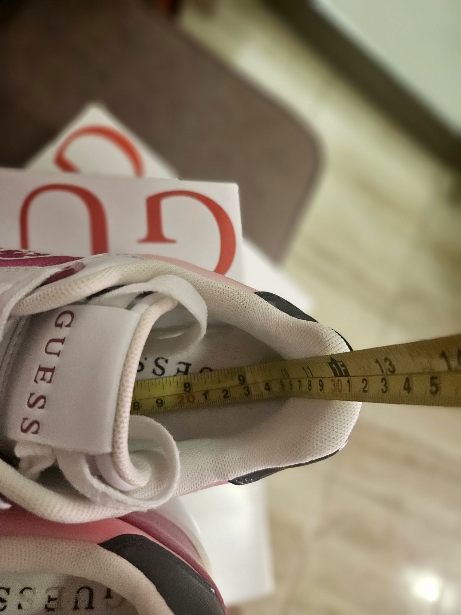 Сникърси Guess дамски
