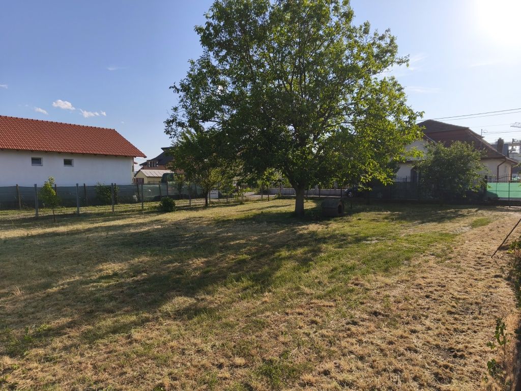 Vand teren intravilan 950mp