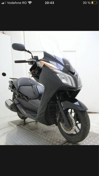 Maxiscuter moto honda forza nss300